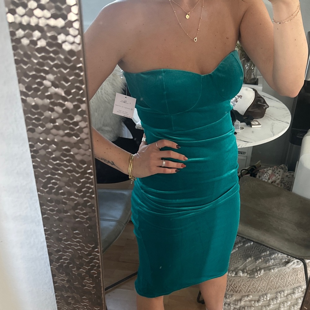 Fore velvet dress